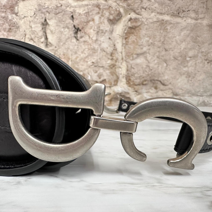 Dior Borsa Saddle Grommet in Pelle Nera con Borchie