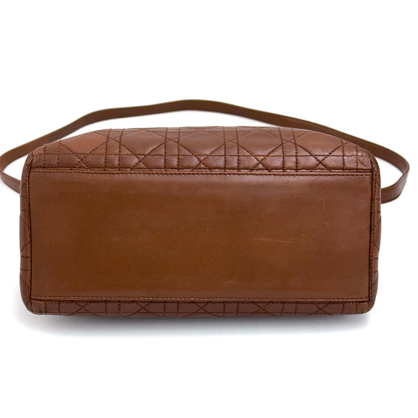 Dior Borsa a mano Lady Dior Media in pelle biscotto