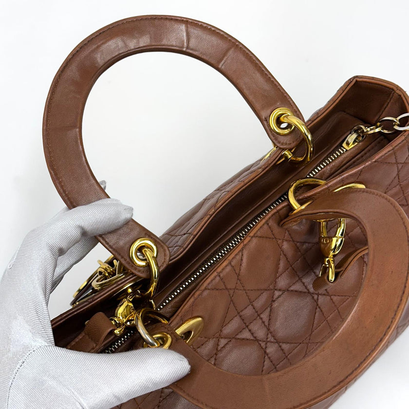 Dior Borsa a mano Lady Dior Media in pelle biscotto