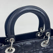 Dior Borsa a mano e tracolla Lady Dior Medium in pelle nera cannage