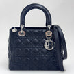 Dior Borsa a mano e tracolla Lady Dior Medium in pelle nera cannage