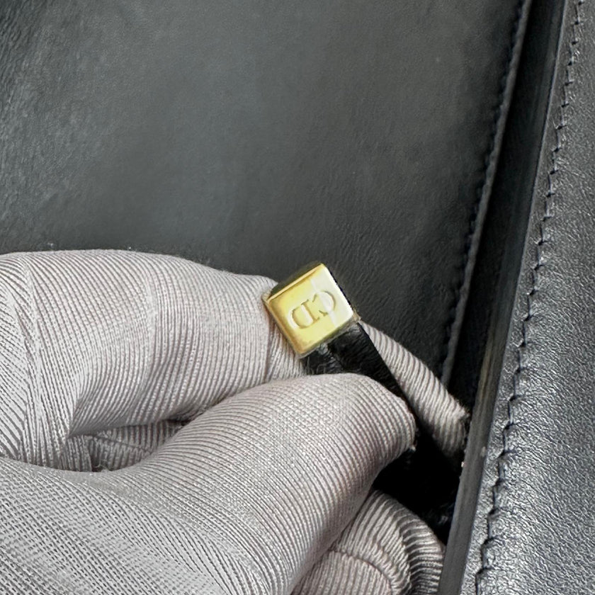 Dior borsa a tracolla 30 Montaigne in pelle Box nera