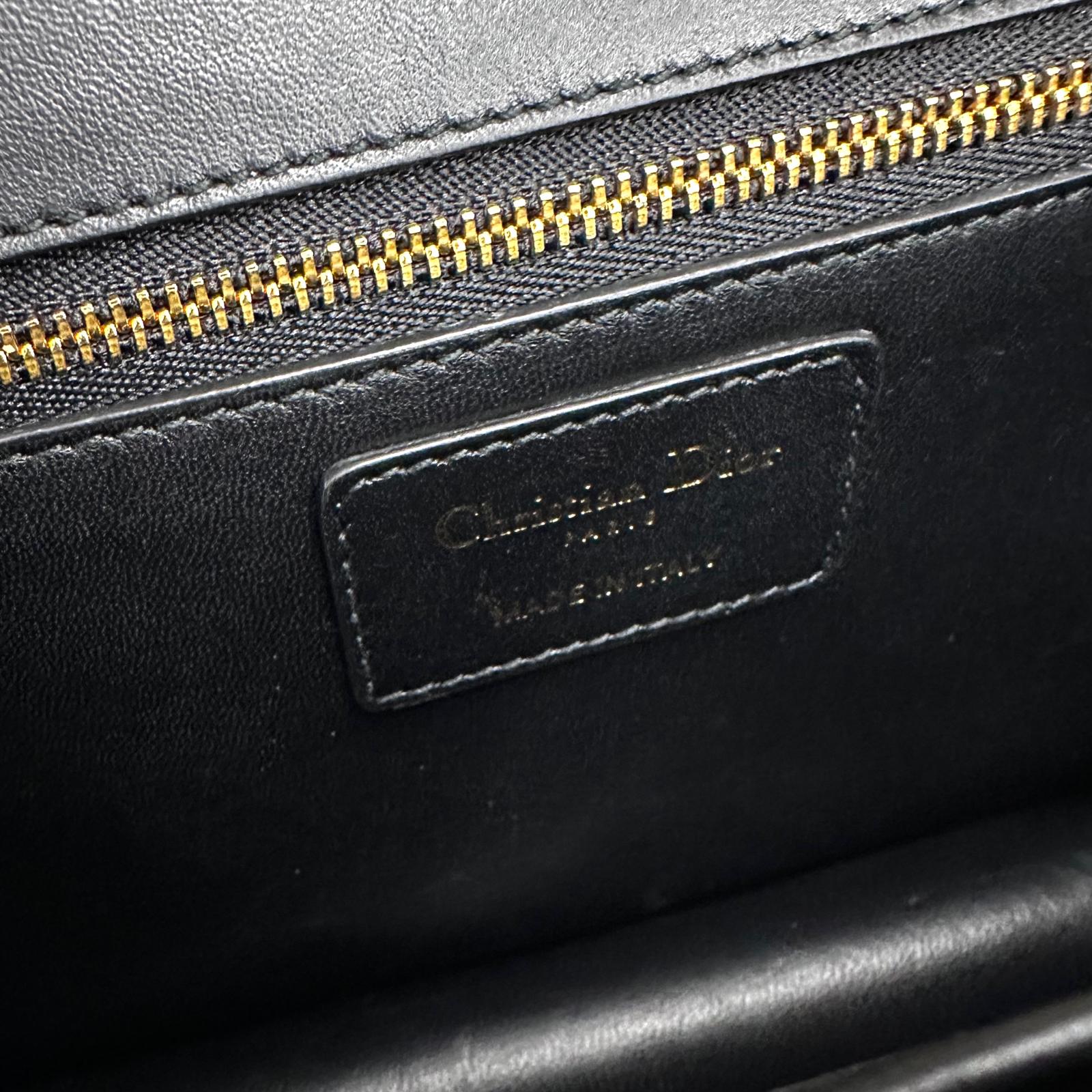 Dior borsa a tracolla 30 Montaigne in pelle Box nera