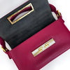 Fendi Baguette in pelle rosso amarena con chiusura FF in madreperla e metallo dorato