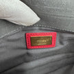Fendi Baguette in pelle rosso amarena con chiusura FF in madreperla e metallo dorato