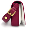 Fendi Baguette in pelle rosso amarena con chiusura FF in madreperla e metallo dorato