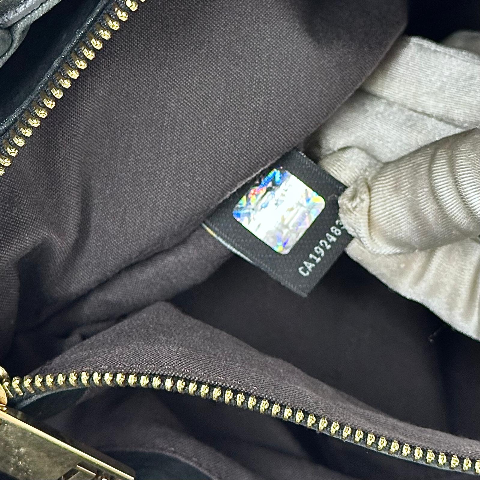 Fendi Borsa Mia Vintage in Nubuck Nero con finiture argento