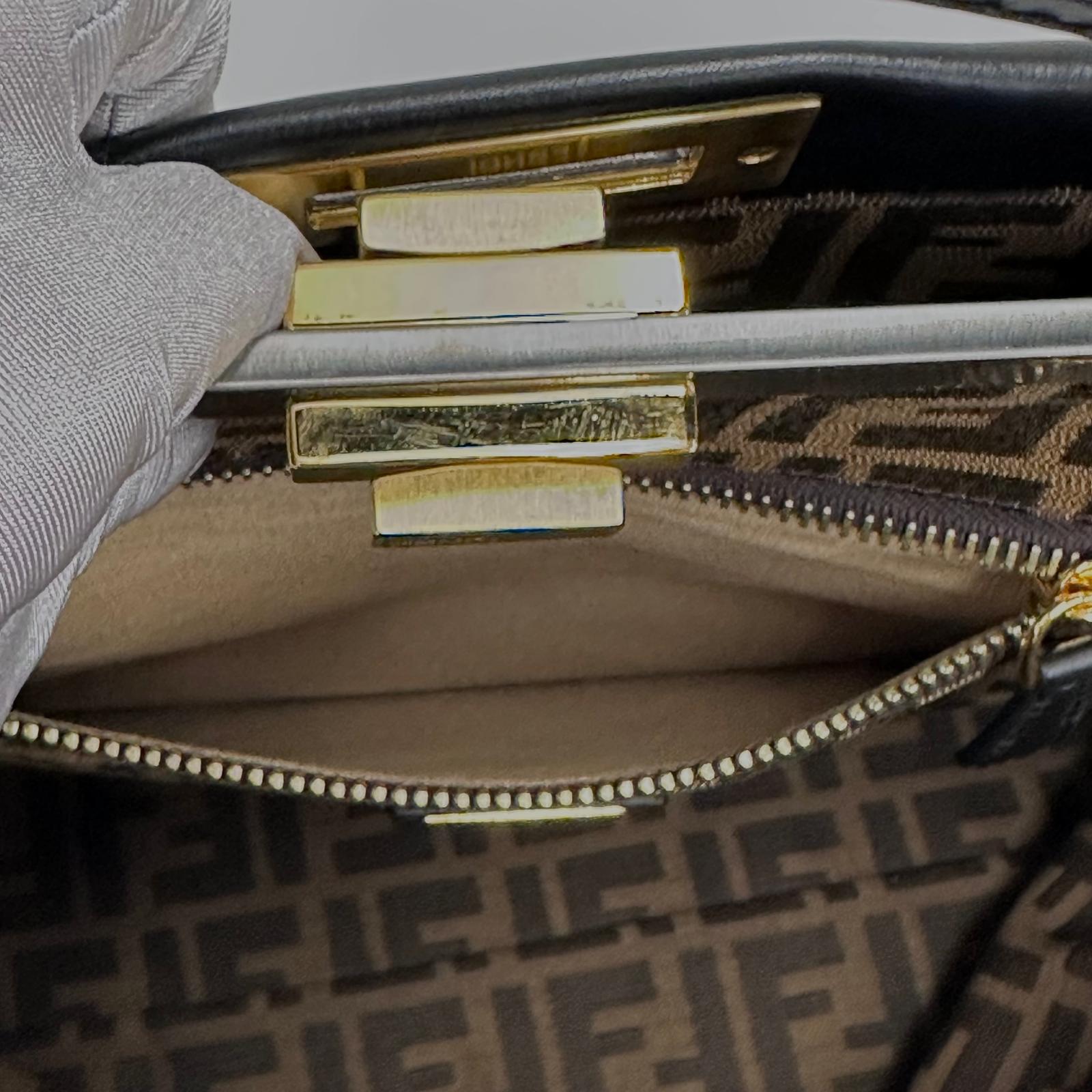 Fendi Borsa Peekaboo Large Pelle Nera e interno zucca