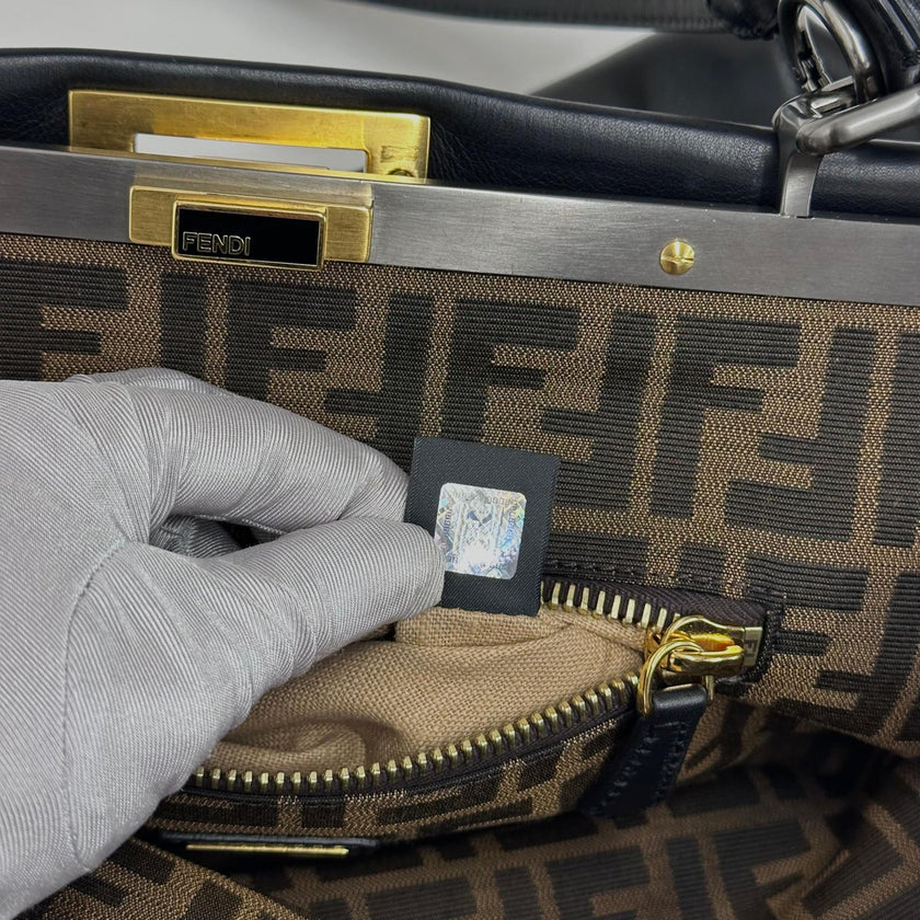 Fendi Borsa Peekaboo Large Pelle Nera e interno zucca
