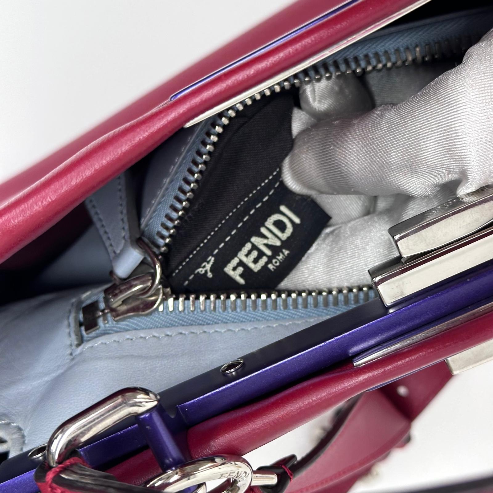 Fendi Borsa Peekaboo Medium in Pelle Rosso ciliegia