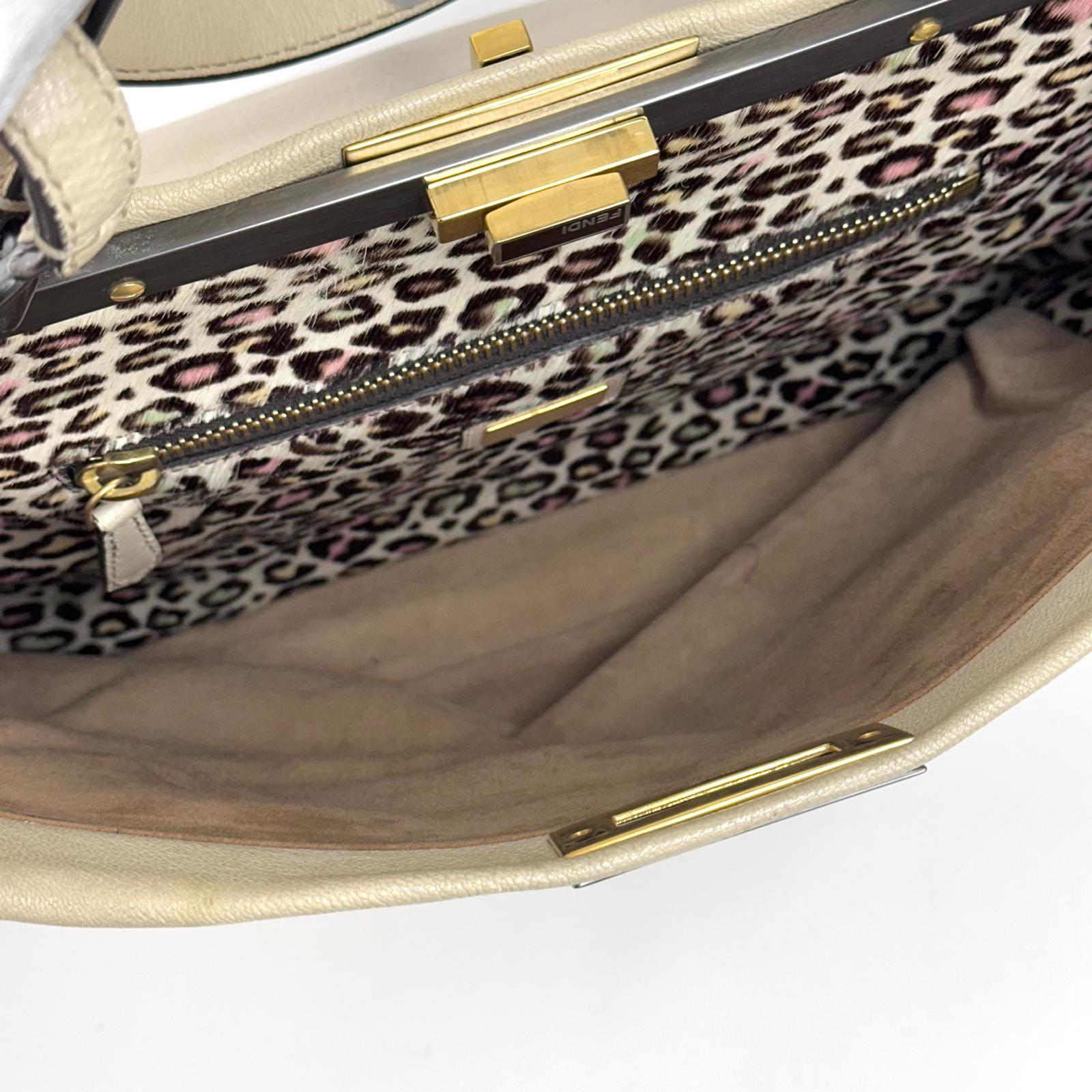 Fendi Borsa Peekaboo in pelle panna con interno leopardato