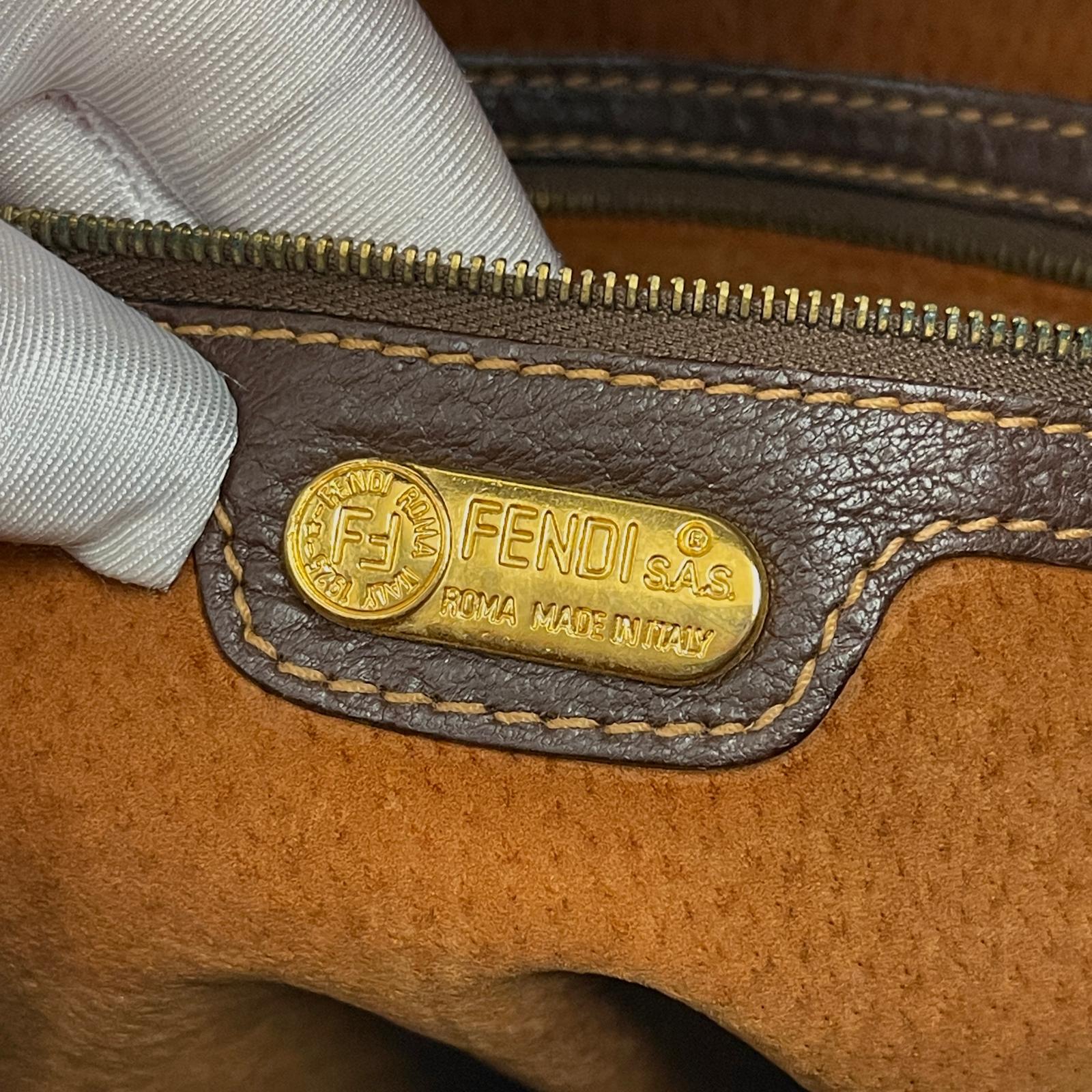 Fendi Borsa Shopper in Pelle Marrone – Maxi Pochette