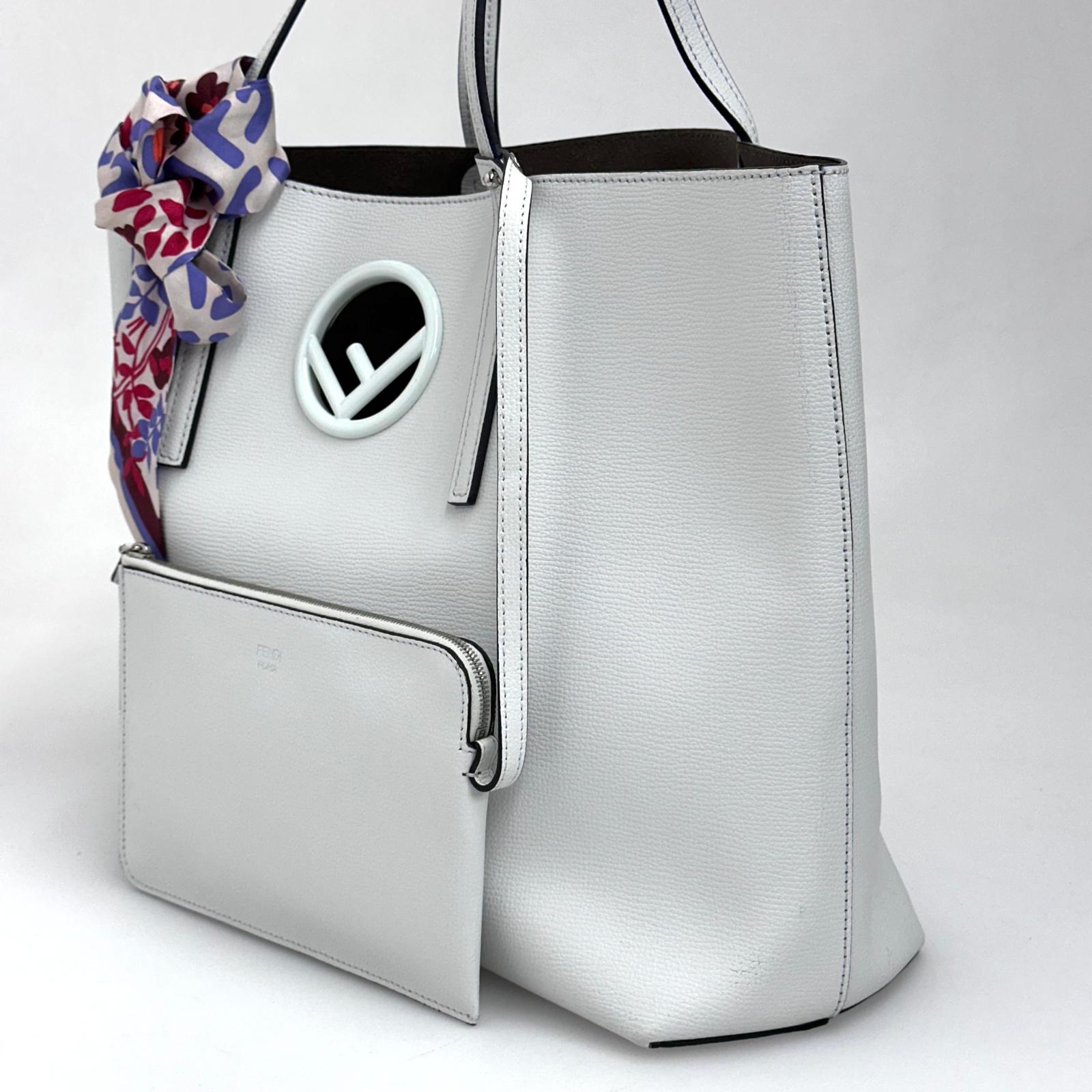 Fendi Borsa Shopping Logo Vitello Bianca con pochette