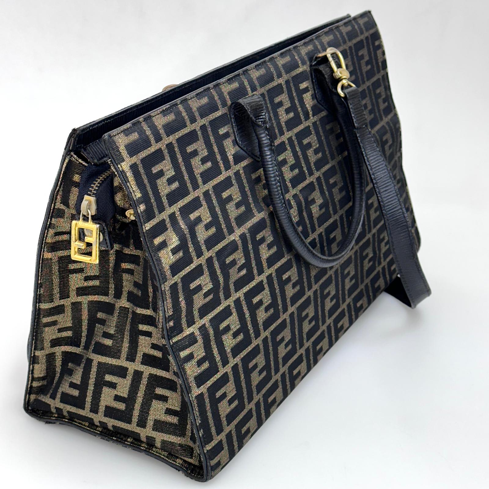 Fendi Borsa Tote Vintage Zucca FF in Tessuto Nero e Oro Lurex