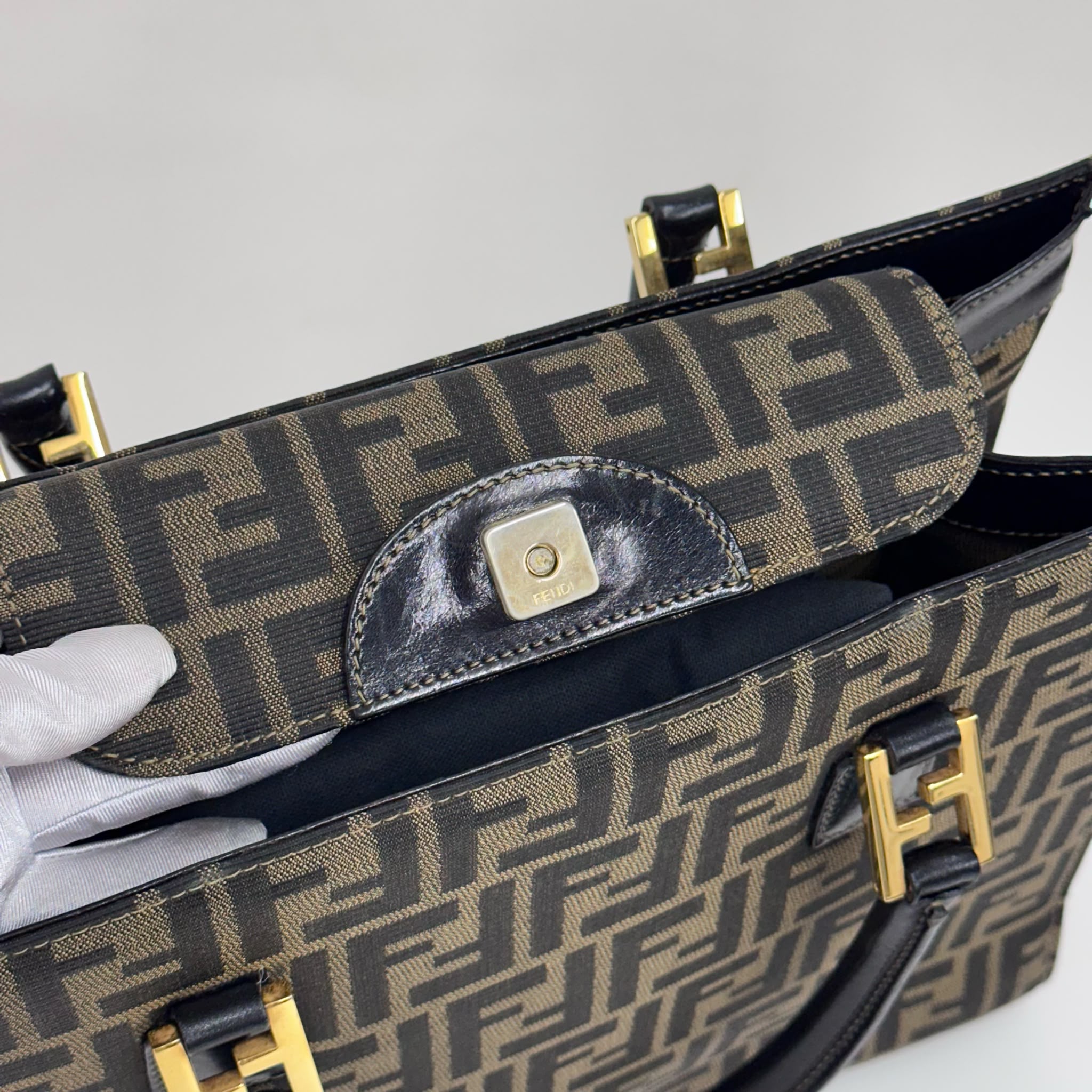 Fendi Borsa Tote Zucca FF Canvas con Dettagli in Pelle