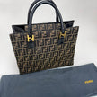 Fendi Borsa Tote Zucca FF Canvas con Dettagli in Pelle