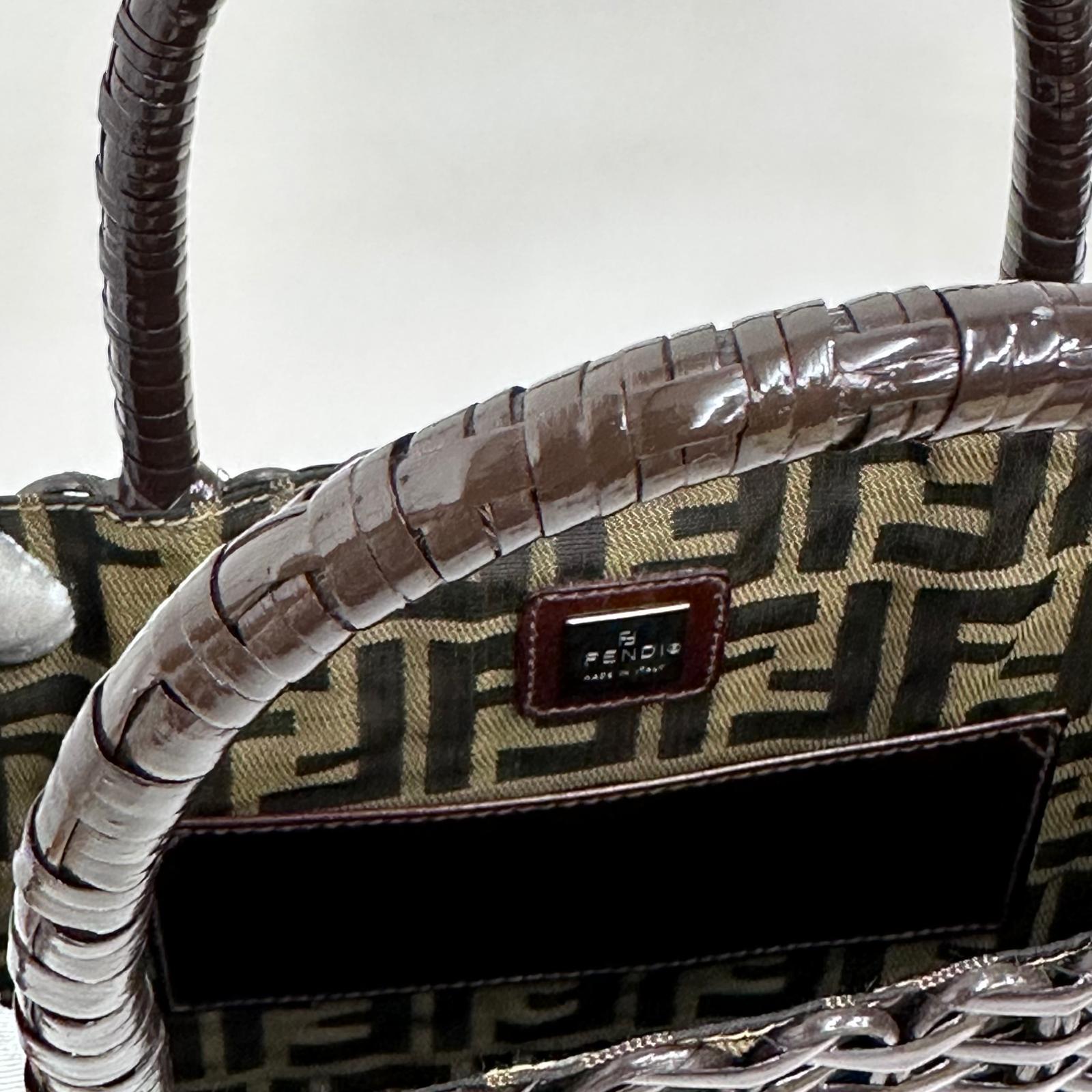Fendi Borsa Vintage Rattan Lucido Marrone con Interno Zucca FF
