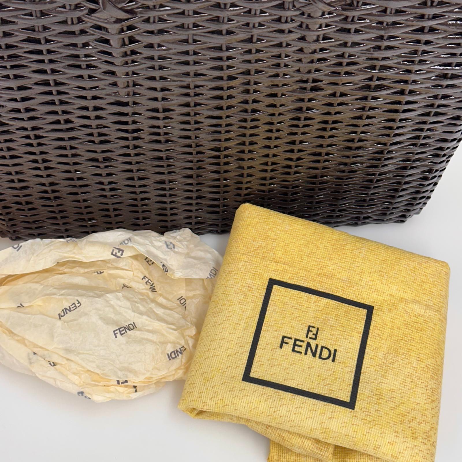 Fendi Borsa Vintage Rattan Lucido Marrone con Interno Zucca FF
