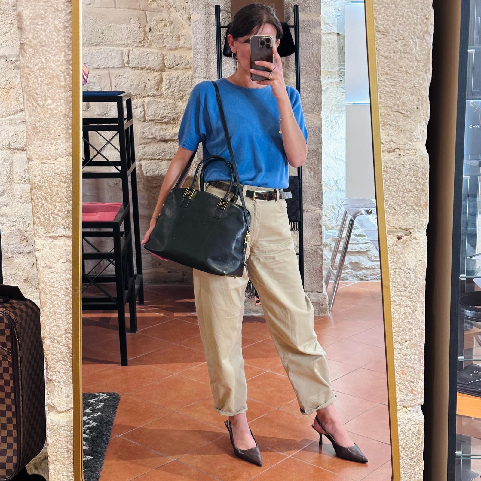 Fendi Borsa Vintage in Pelle Nera con Logo FF Dorato