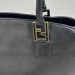 Fendi Borsa Vintage in Pelle Nera con Logo FF Dorato