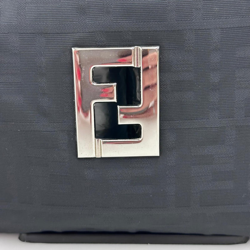 Fendi Borsa a Spalla FF Zucca in Nylon Nero