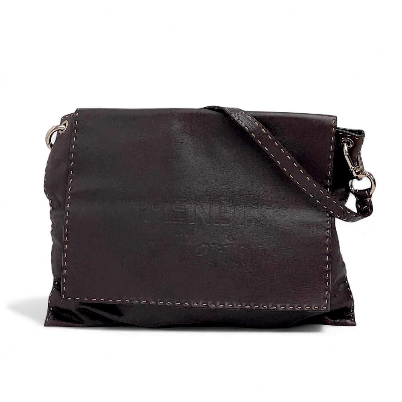 Fendi Borsa a Spalla Selleria Vintage in Pelle Marrone