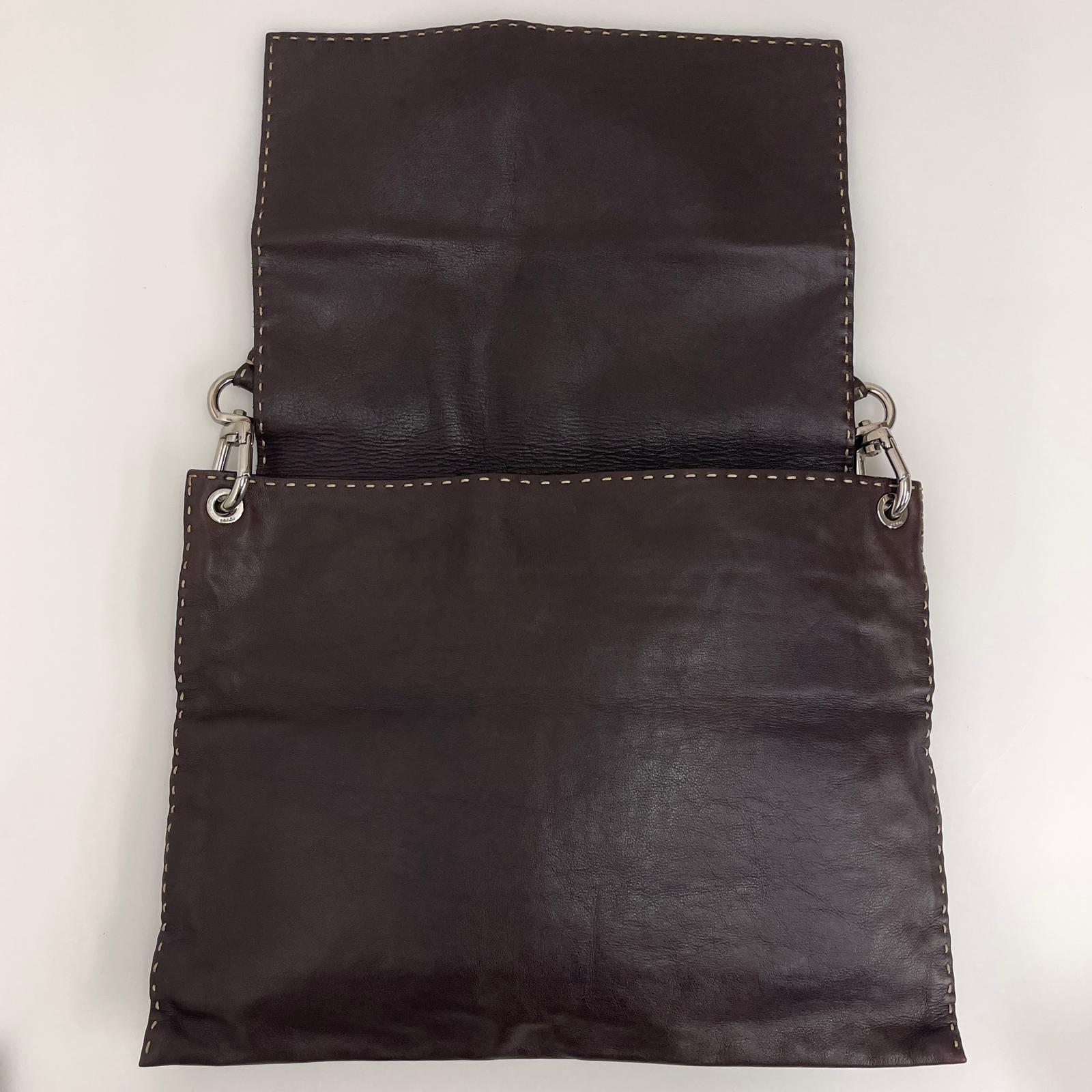 Fendi Borsa a Spalla Selleria Vintage in Pelle Marrone