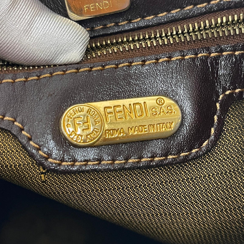 Fendi Borsa a Spalla Vintage in Tessuto Zucca Marrone