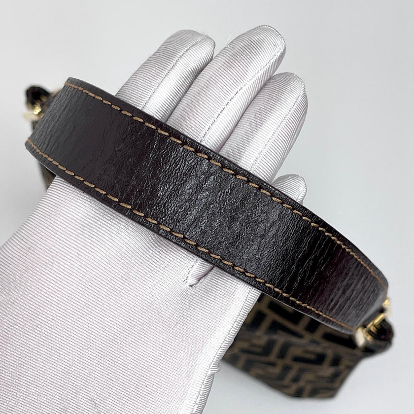 Fendi Borsa a Spalla Vintage in Tessuto Zucca Marrone