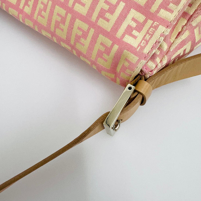 Fendi Borsa a spalla Mama Baguette Zucchino Rosa