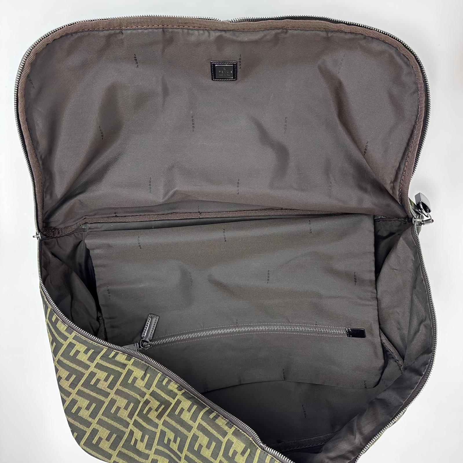 Fendi Borsa da viaggio a mano FF Zucca in tela e pelle