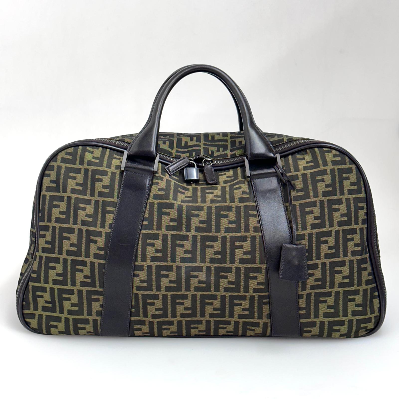 Fendi Borsa da viaggio a mano FF Zucca in tela e pelle