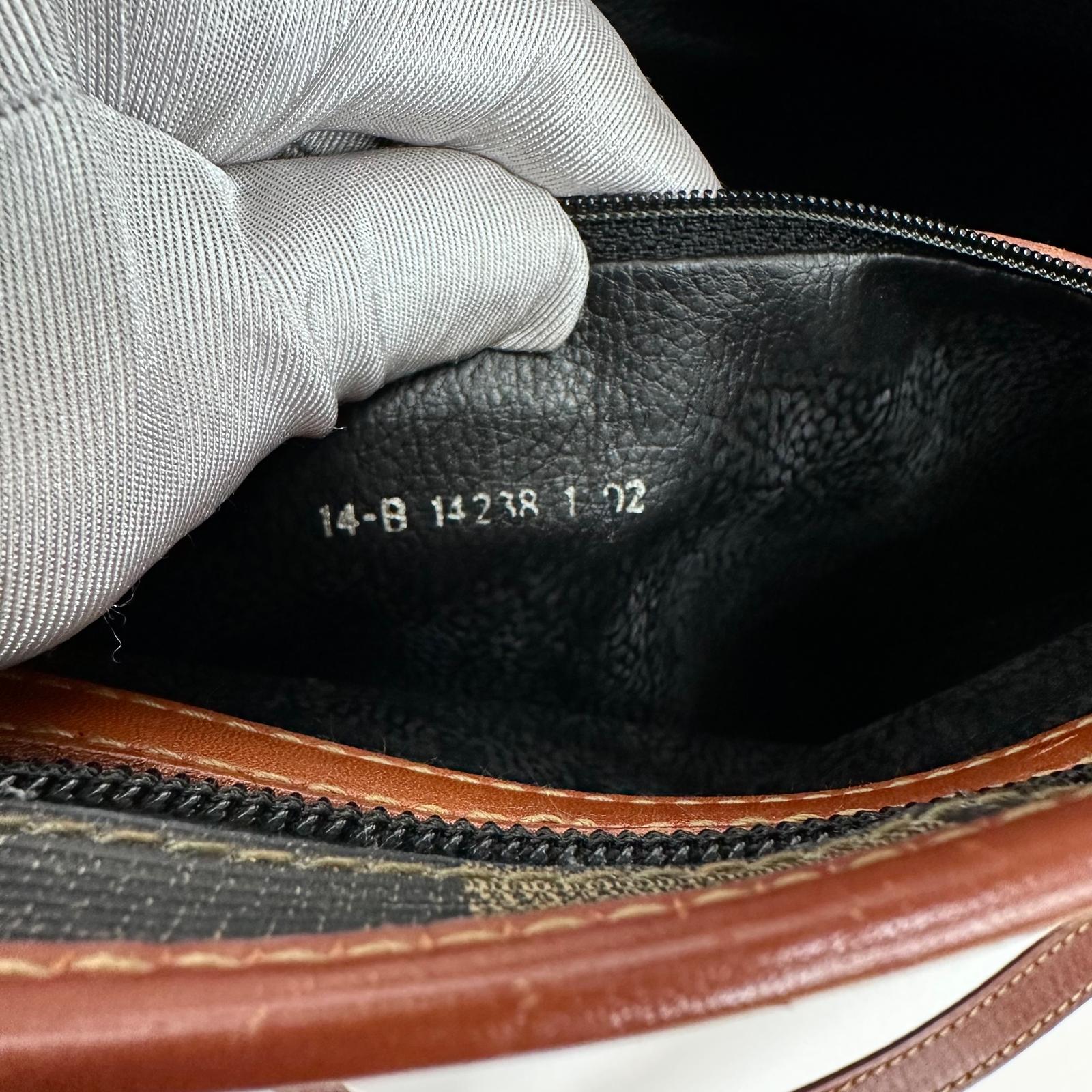 Fendi Borsa in tela rigata Pequin con finiture in pelle marrone
