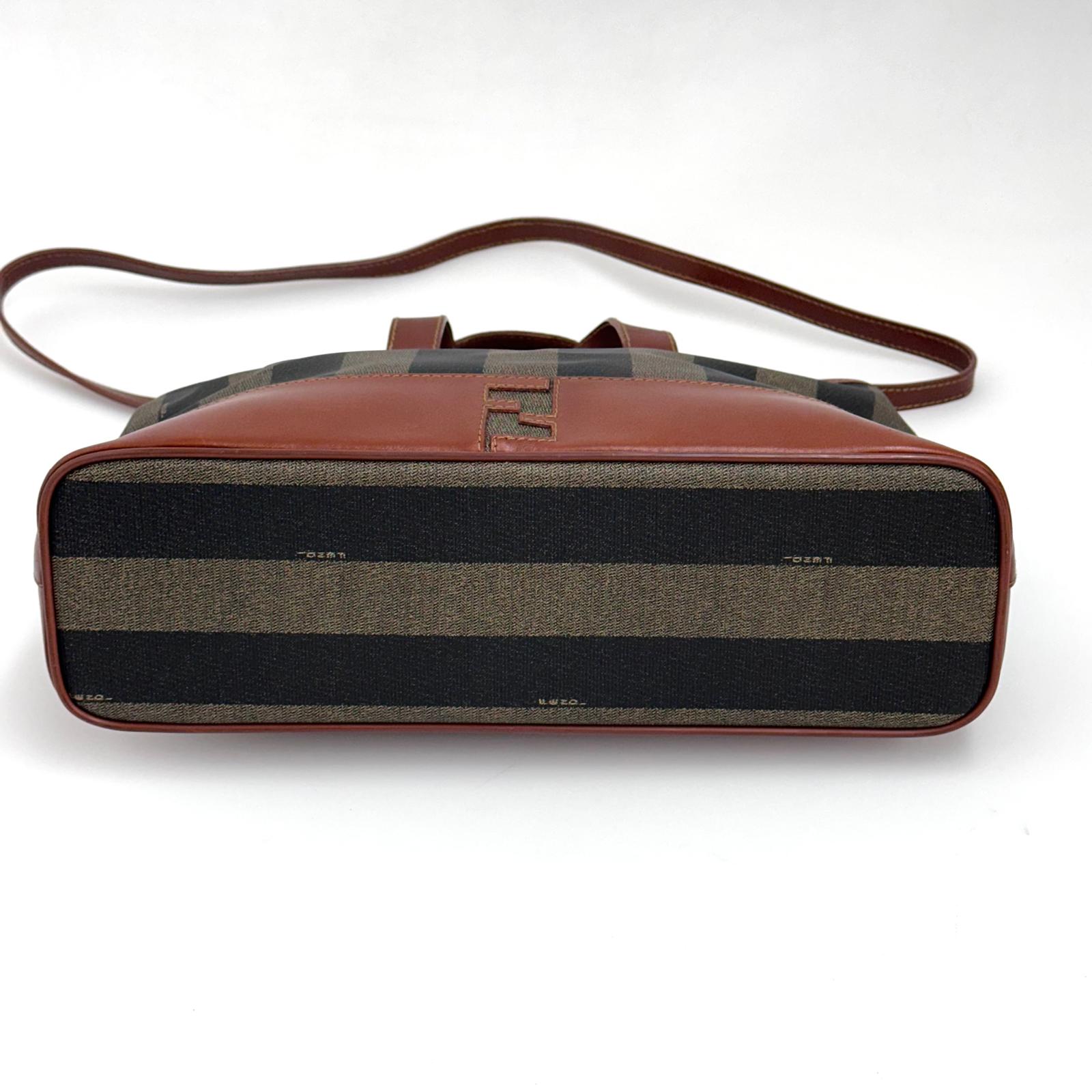 Fendi Borsa in tela rigata Pequin con finiture in pelle marrone