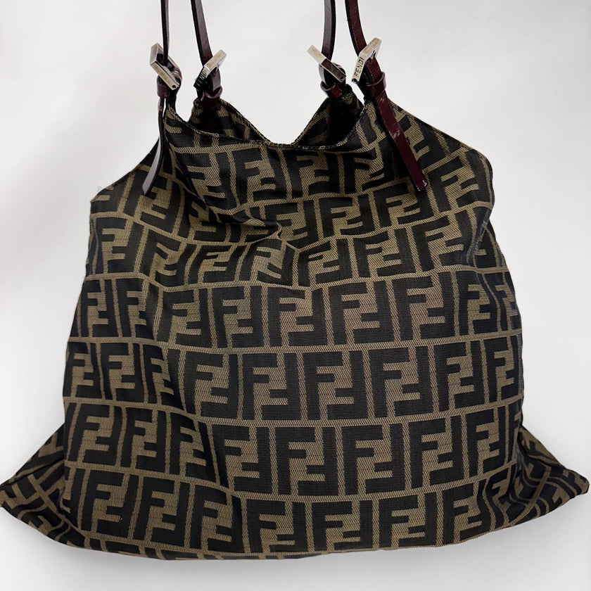 Fendi Borsa shopper a spalla in tela Zucca FF