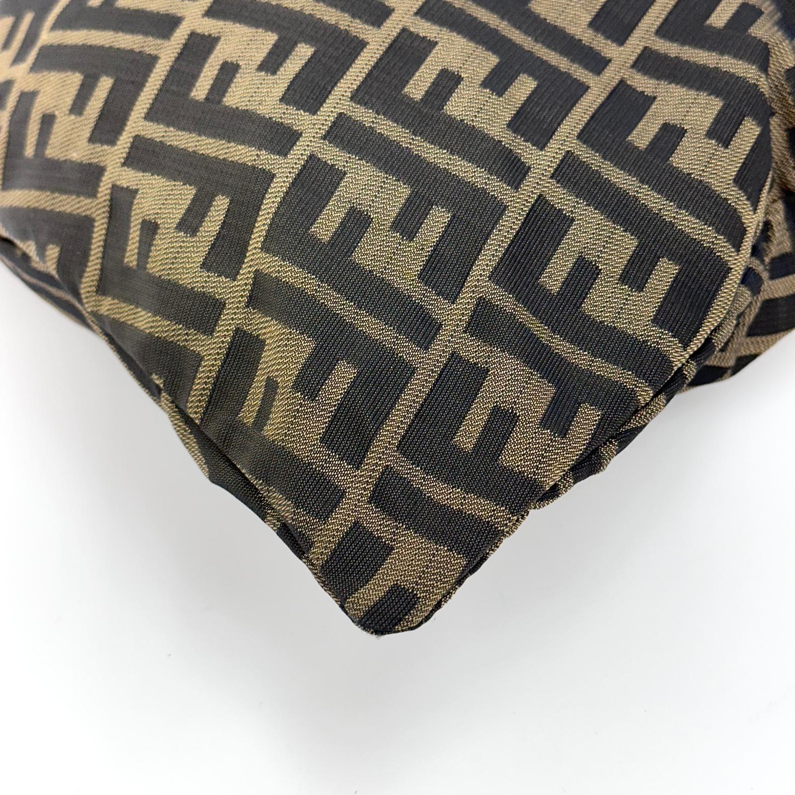 Fendi Borsa shopper a spalla in tela Zucca FF