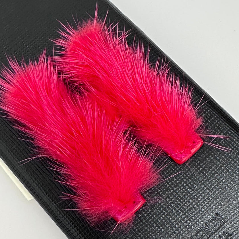 Fendi Cover iPhone 6/6s/7 in pelle nera con applicazione mink rossa