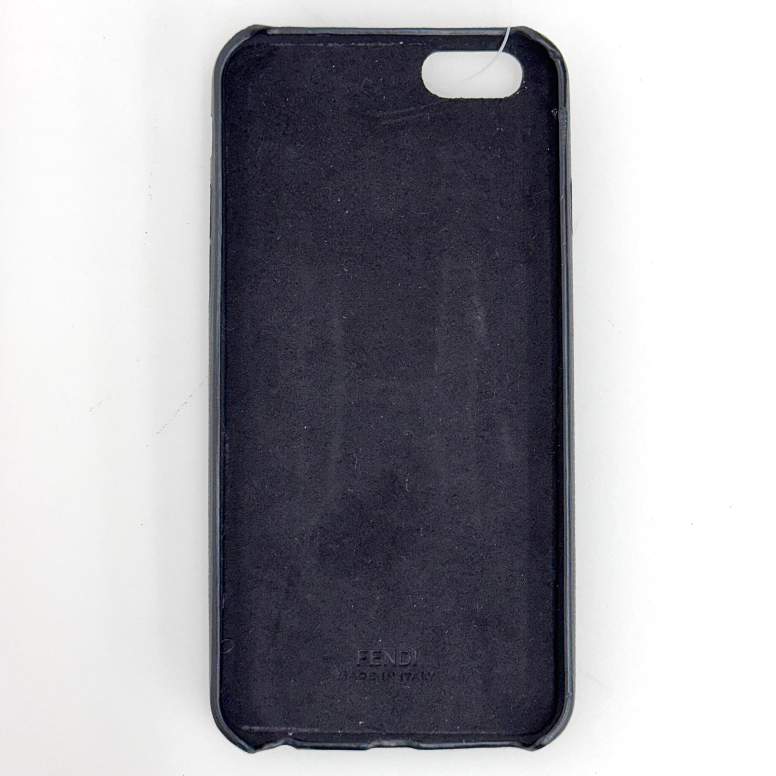 Fendi Cover iPhone 6/6s/7 in pelle nera con applicazione mink rossa