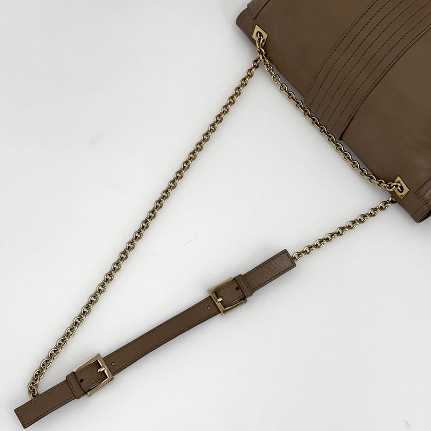 Fendi Mia Borsa a due vie in pelle marrone con catena oro