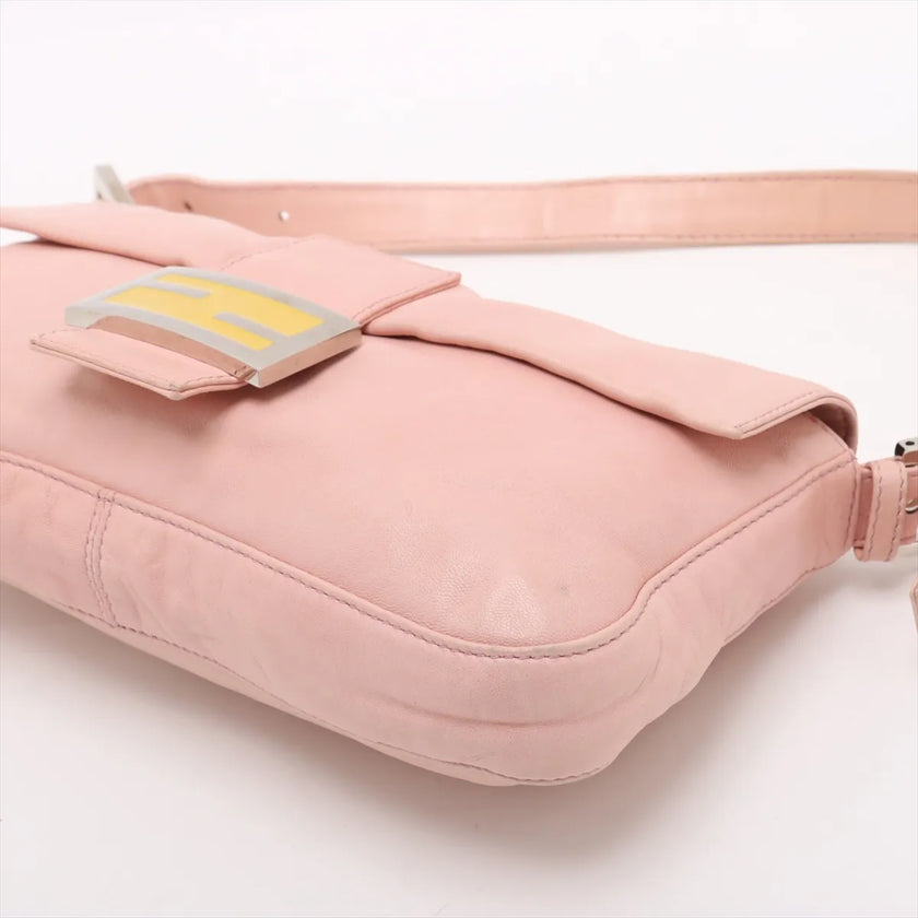 Fendi Borsa Baguette a spalla in pelle rosa cipria