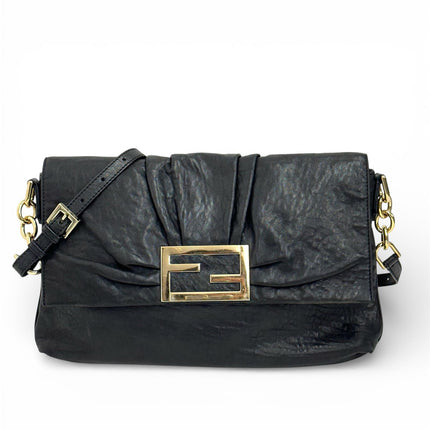 Fendi borsa a tracolla modello Baguette in pelle nappa nera