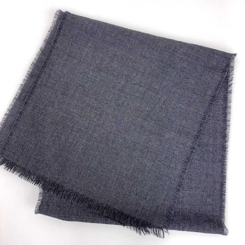 Fendi sciarpa in lana grigia con motivo FF tono su tono