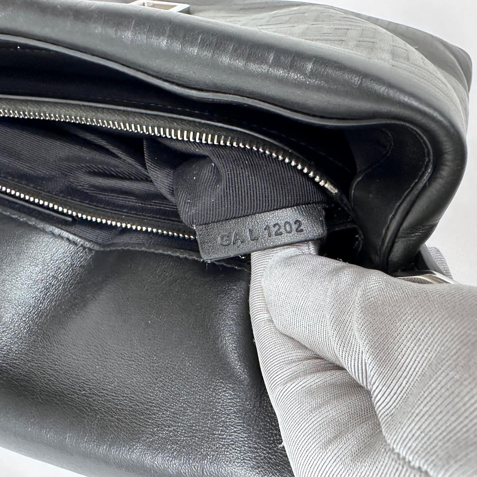 Givenchy Borsa 4G soft in pelle nera con catena logo