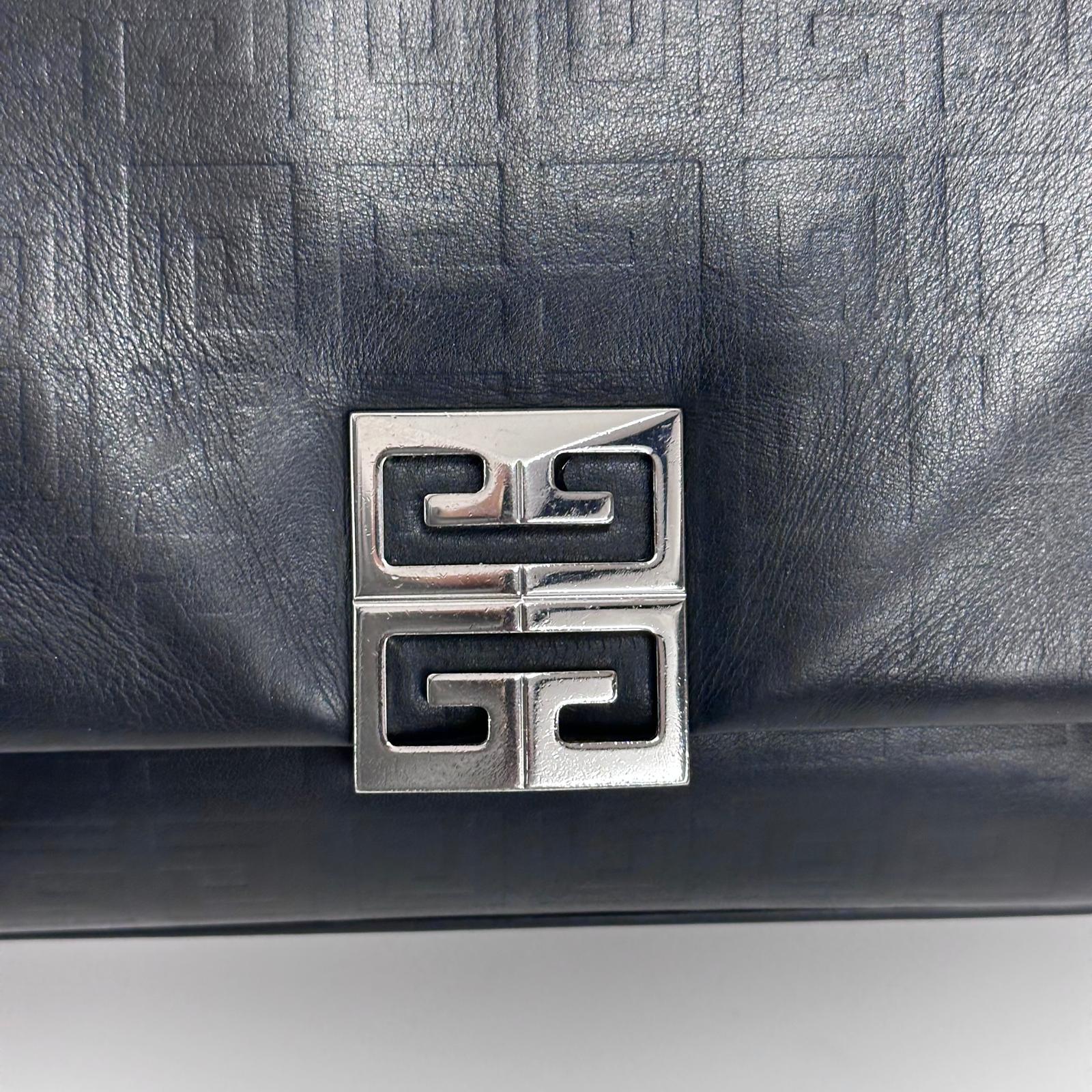 Givenchy Borsa 4G soft in pelle nera con catena logo