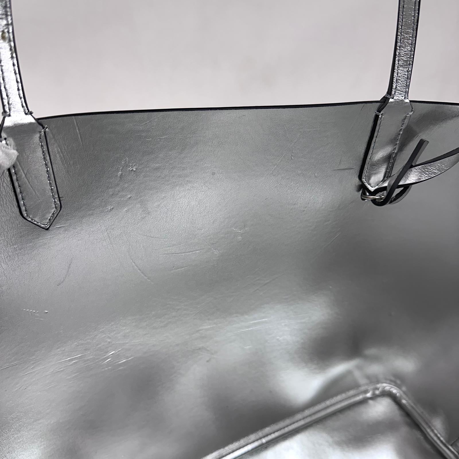 Givenchy Borsa Antigona Shopping Bag in pelle di vitello blu e argento con pochette