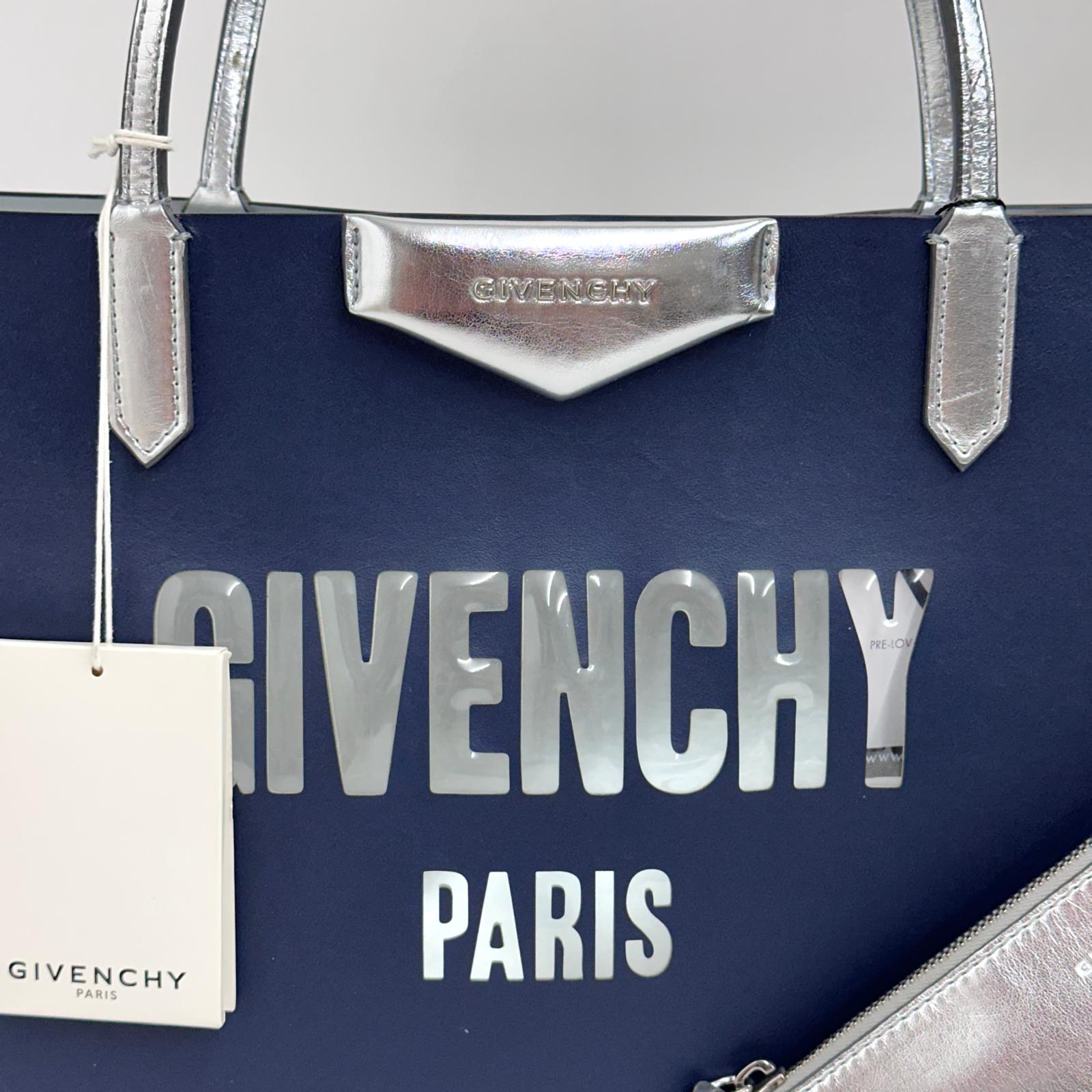 Givenchy Borsa Antigona Shopping Bag in pelle di vitello blu e argento con pochette