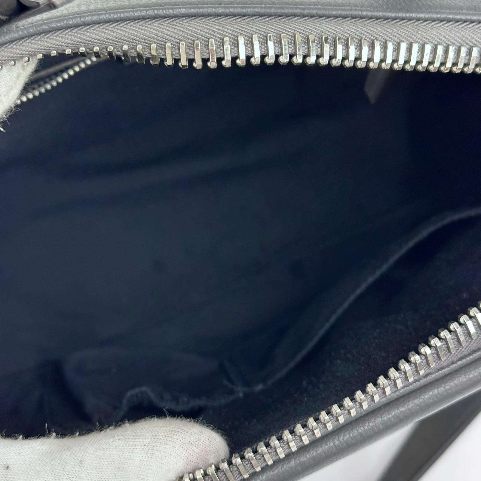 Givenchy Borsa Antigona Small in Pelle Grigio Ardesia con Tracolla
