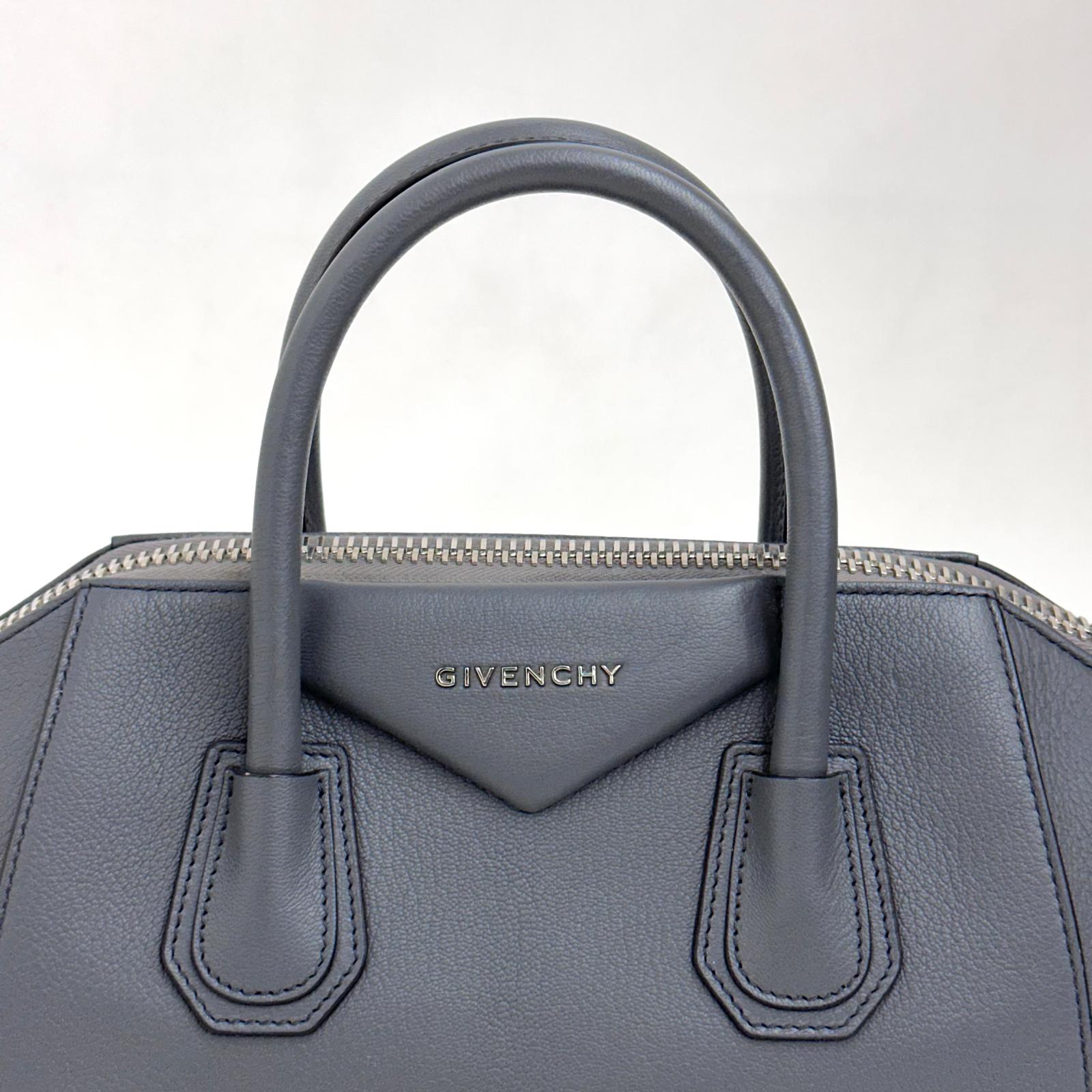 Givenchy Borsa Antigona Small in Pelle Grigio Ardesia con Tracolla