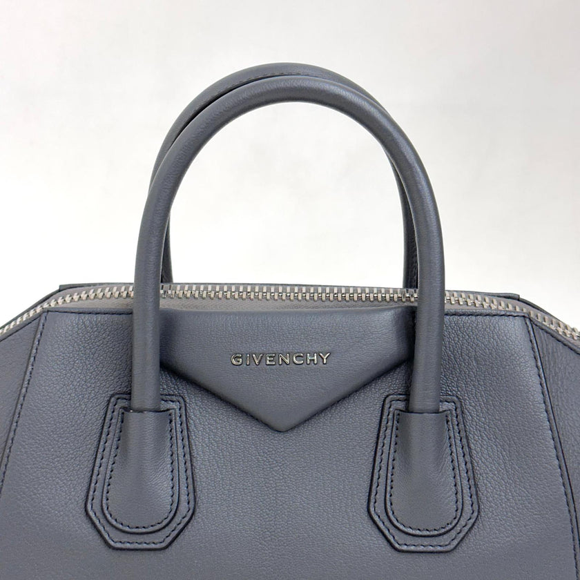Givenchy Borsa Antigona Small in Pelle Grigio Ardesia con Tracolla