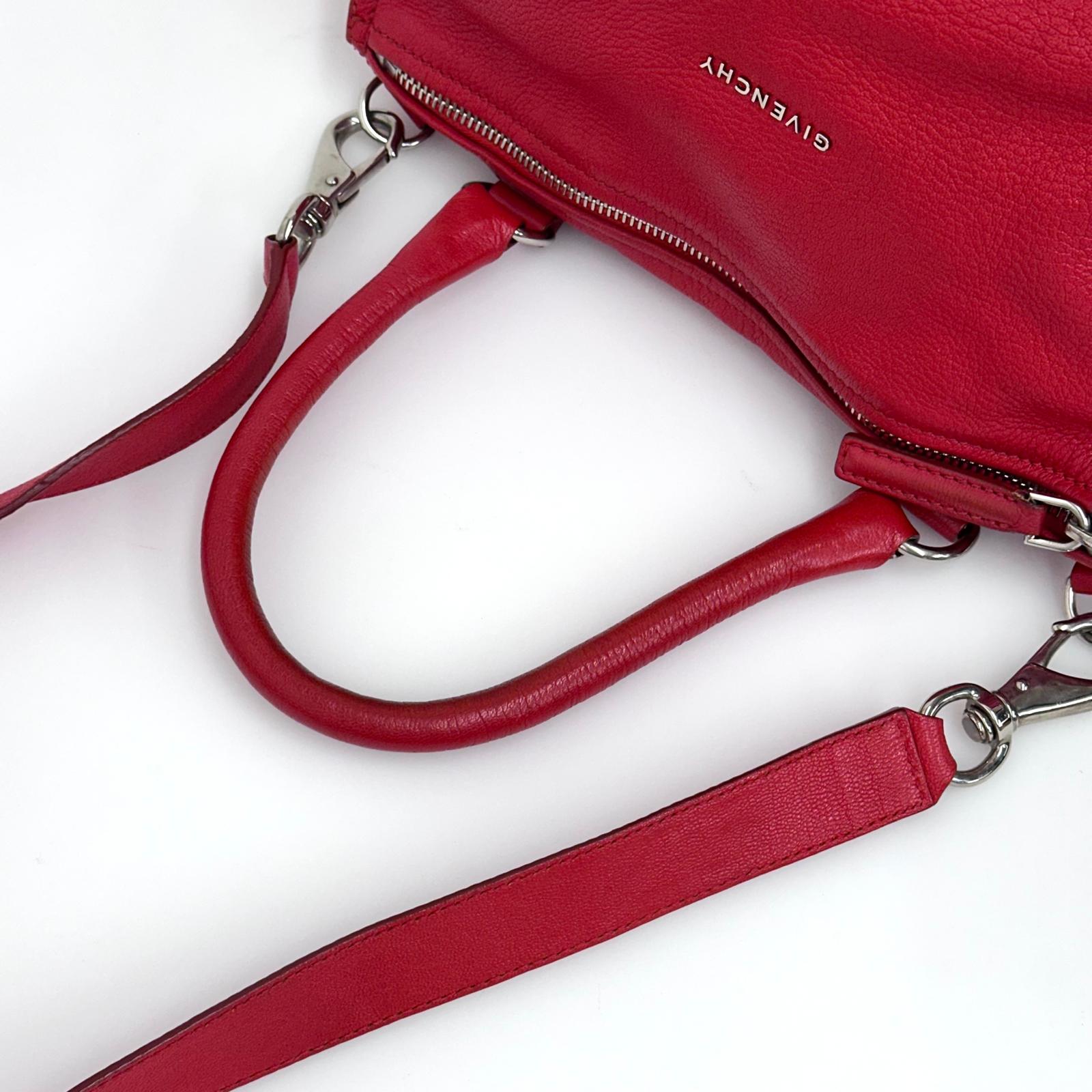 Givenchy Borsa Pandora Medium in pelle rossa con tracolla